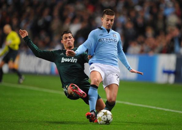 韩足晚报（2025.11.12~13）韩期待击败玻利维亚（韩国足球晚报（2025.11.12-13）：韩国队力争击败玻利维亚）