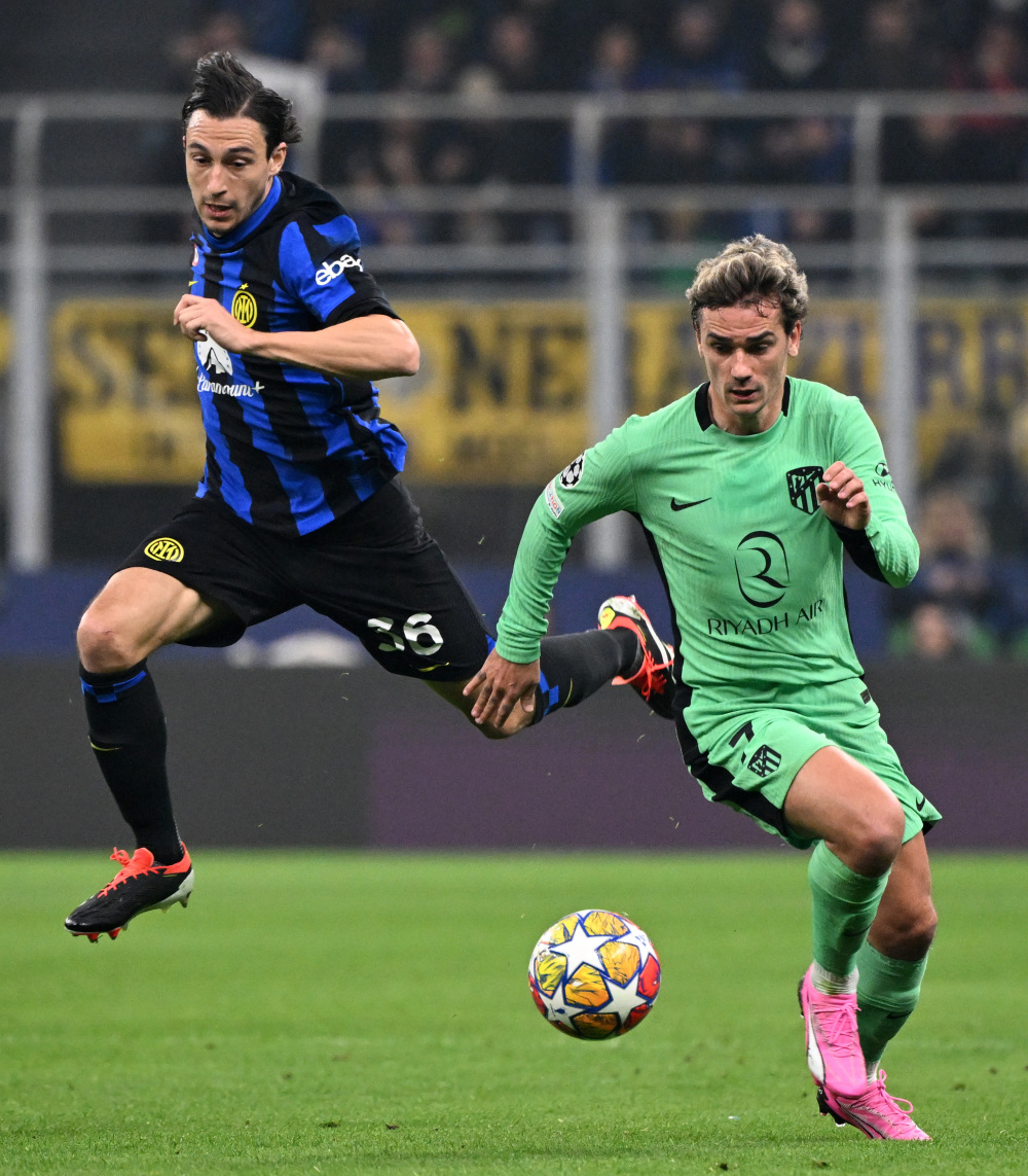 国米大战利物浦，巴萨PK法鹰，参与截图预测今夜欧冠的比分（今夜欧冠：国米VS利物浦，巴萨对阵法鹰，截屏参与比分预测）