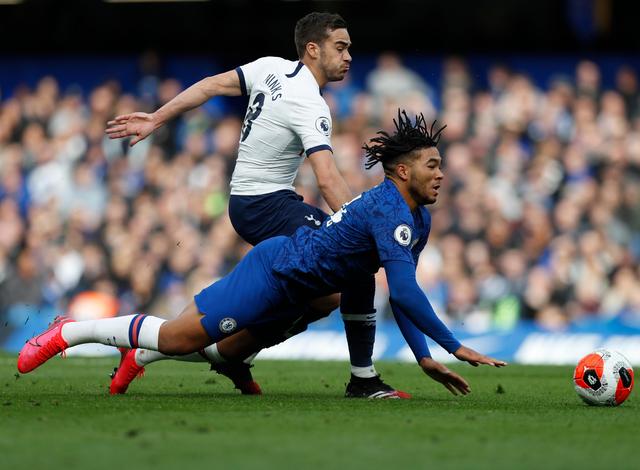 李霄鹏刚跟海牛队续约！就为俱乐部完成五笔重量级签约，值得期待（李霄鹏与海牛续约后火速拍板五笔重磅引援，未来可期）