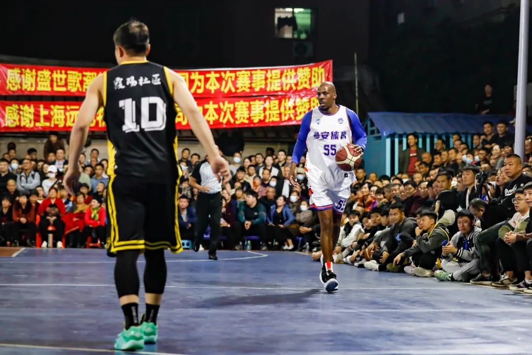 NBA精彩回放：湖人绝杀凯尔特人,（NBA高光时刻：湖人压哨击败凯尔特人）