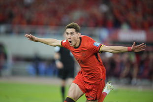 意媒：尤文将续约伊尔迪兹视为俱乐部的绝对优先事项（意媒：尤文将伊尔迪兹续约列为俱乐部头号要务）