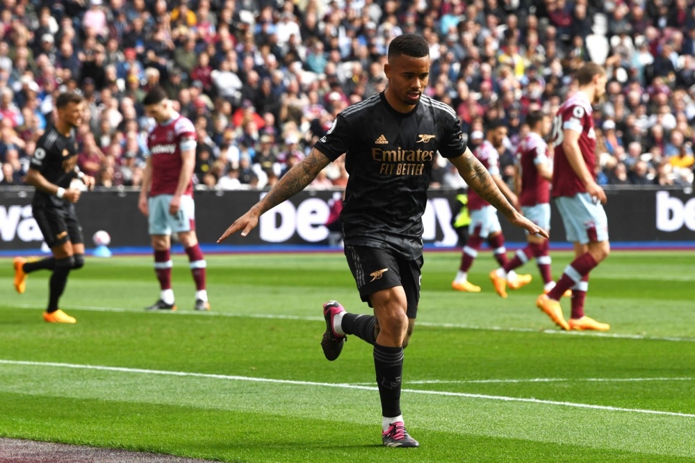 篮球湖人替补球员获得更多出场时间（湖人替补获更多上场机会）