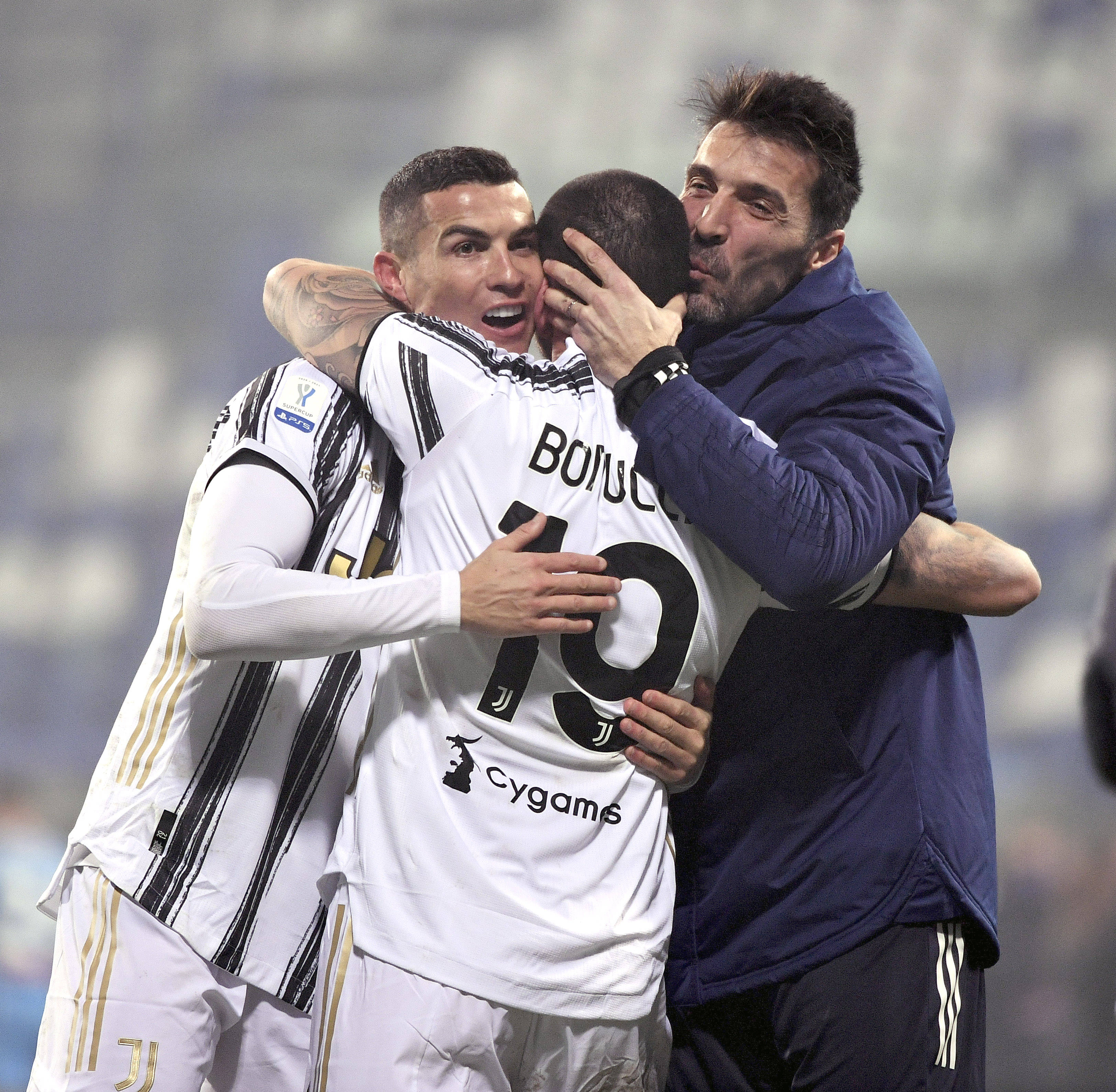 拜仁3比1逆转葡萄牙体育，欧冠小组赛六轮全胜（拜仁3-1翻盘葡萄牙体育，欧冠小组赛豪取六连胜）