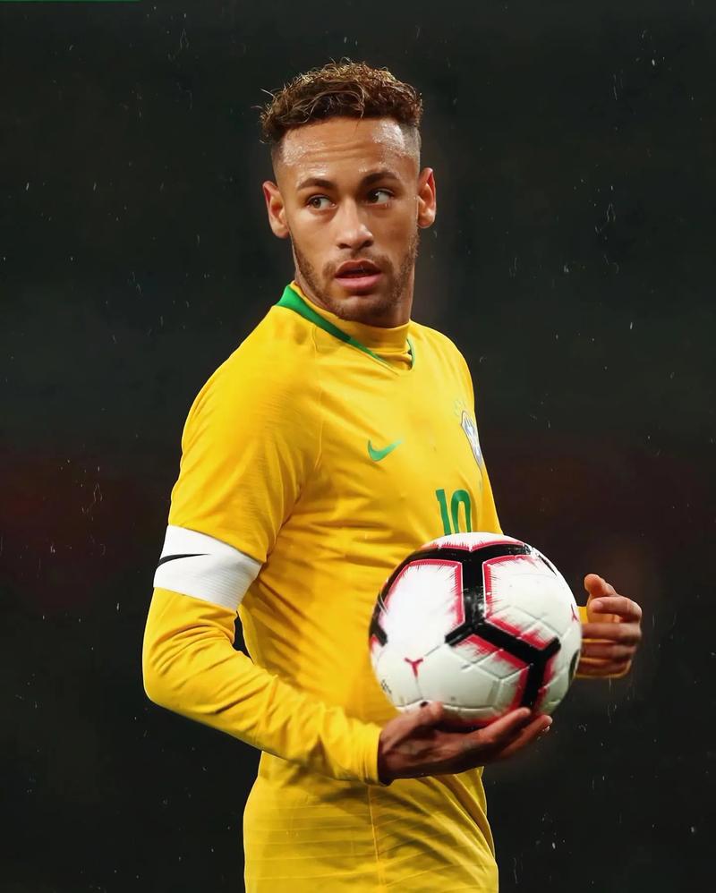 地上足球：皇马预定四大皆空！（地上足球：皇马本季恐四线无冠）