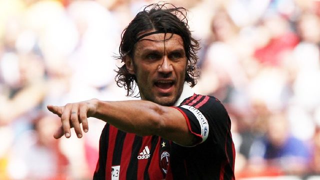 湖人浓眉哥篮下统治力助球队获胜（浓眉篮下称霸助湖人取胜）