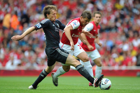 巴萨门将之殇！加西亚难解防线困局 半数比赛落后成隐患（巴萨防线拉响警报：加西亚难稳局，半数场次落后成隐忧）