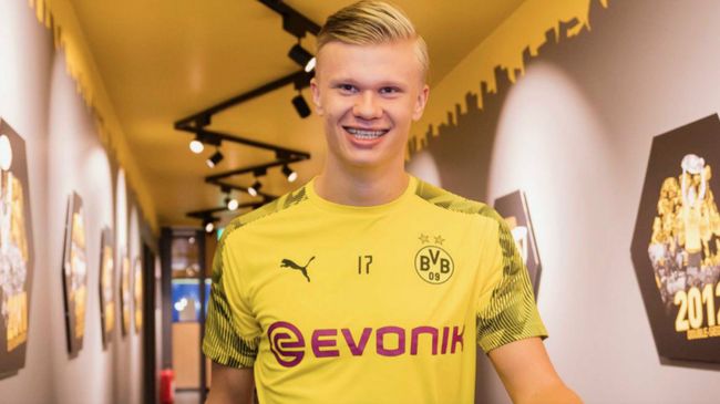 萨拉赫与克洛普去年争吵瞬间回顾（重温萨拉赫与克洛普去年的冲突瞬间）