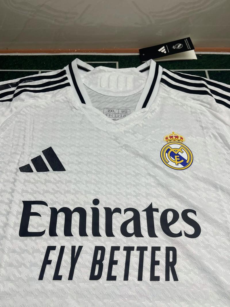 哈曼：拜仁本赛季的完美开局中，高层不是决策者而更像旁观者（哈曼：拜仁本季完美开局，管理层更像看客而非决策者）