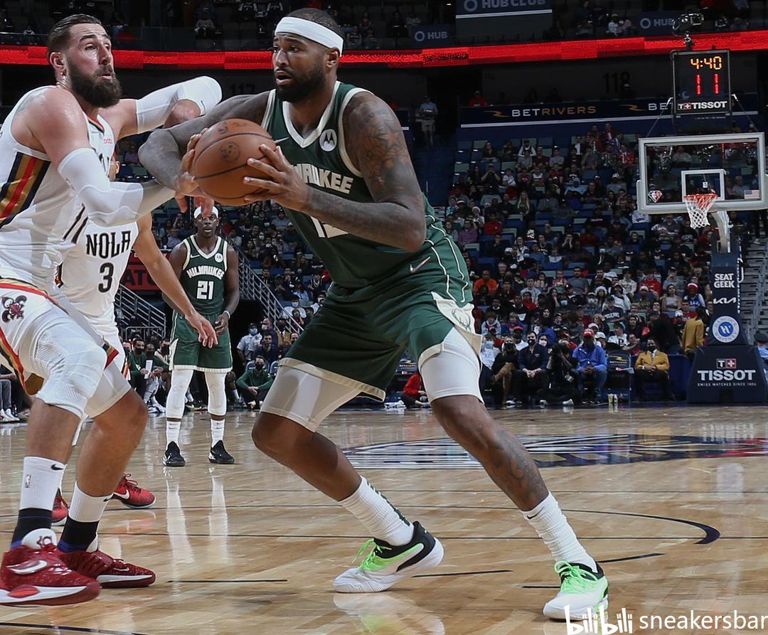 相比之下 相比之下